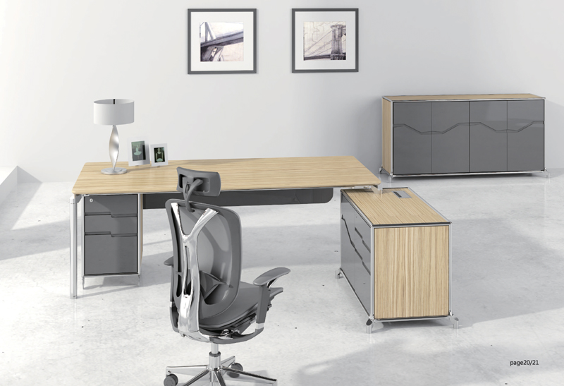 �ִ�ʵľ�칫̨